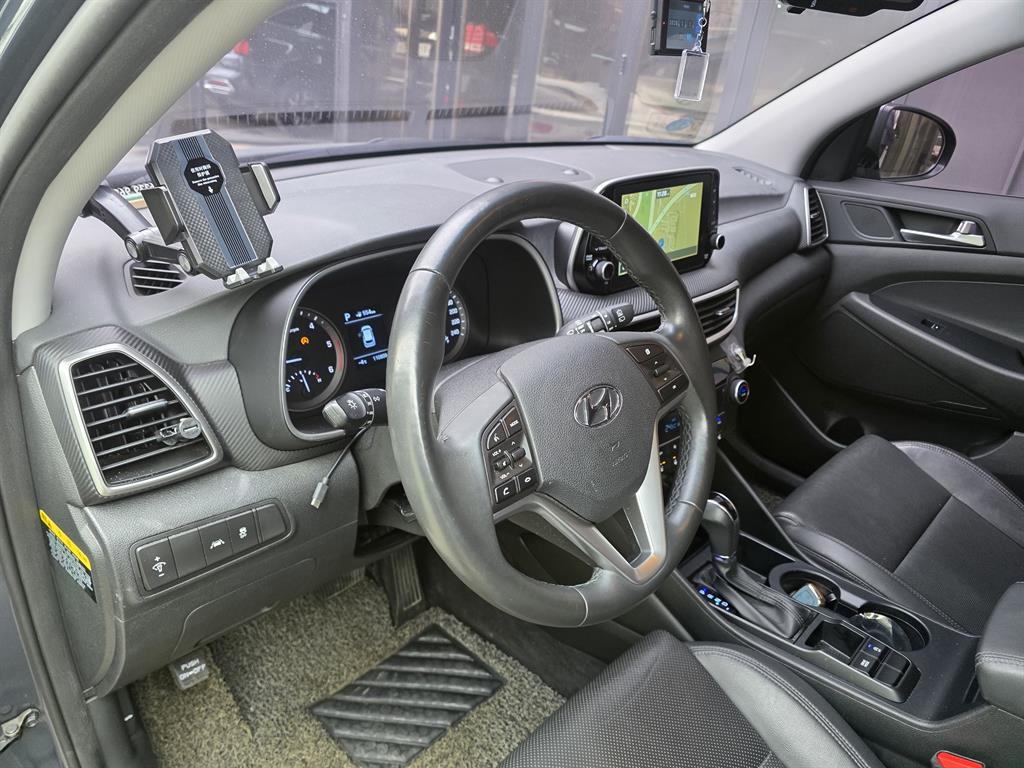 HYUNDAI Tucson - Vista 7