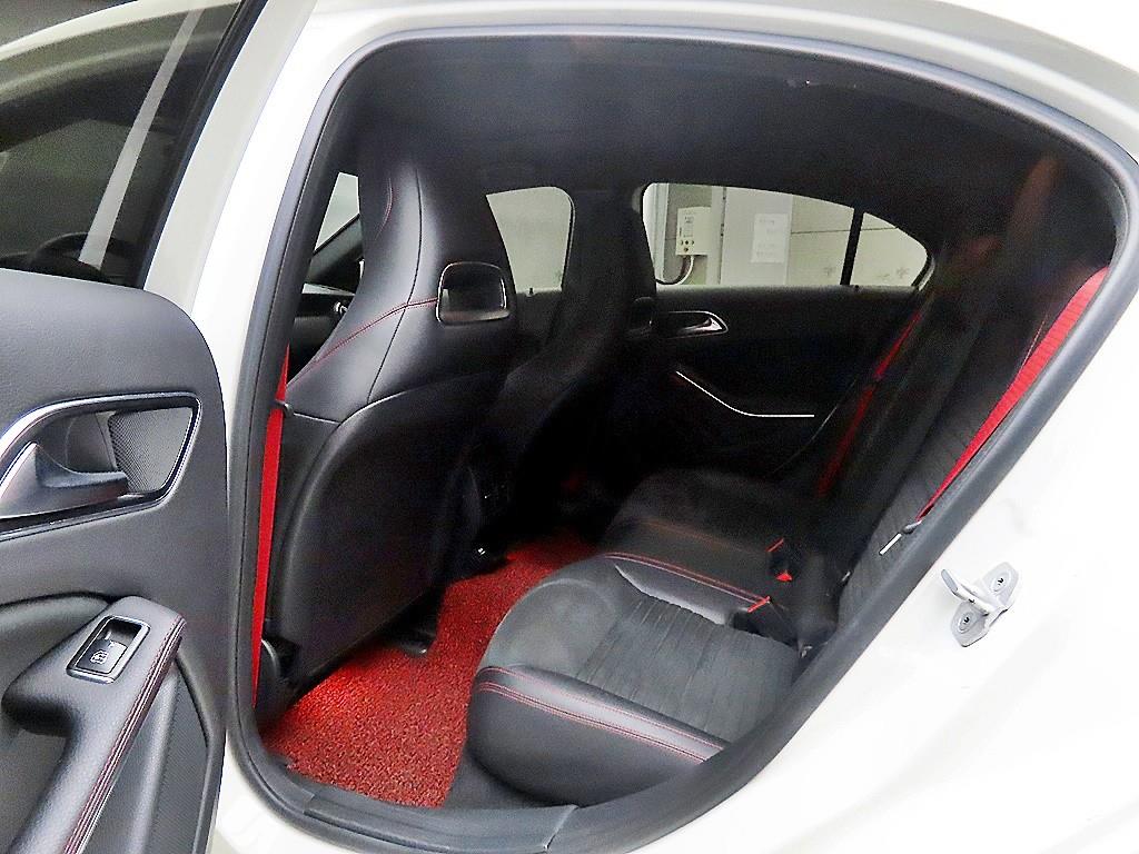 Mercedes Benz A Class - Vista 6