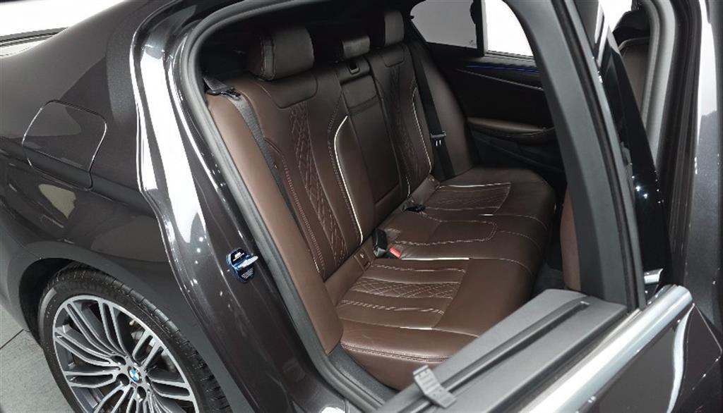 BMW 5 Series - Vista 10