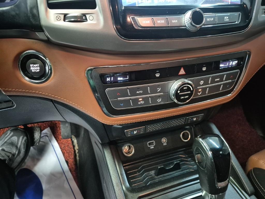 Ssangyong Rexton - Vista 10