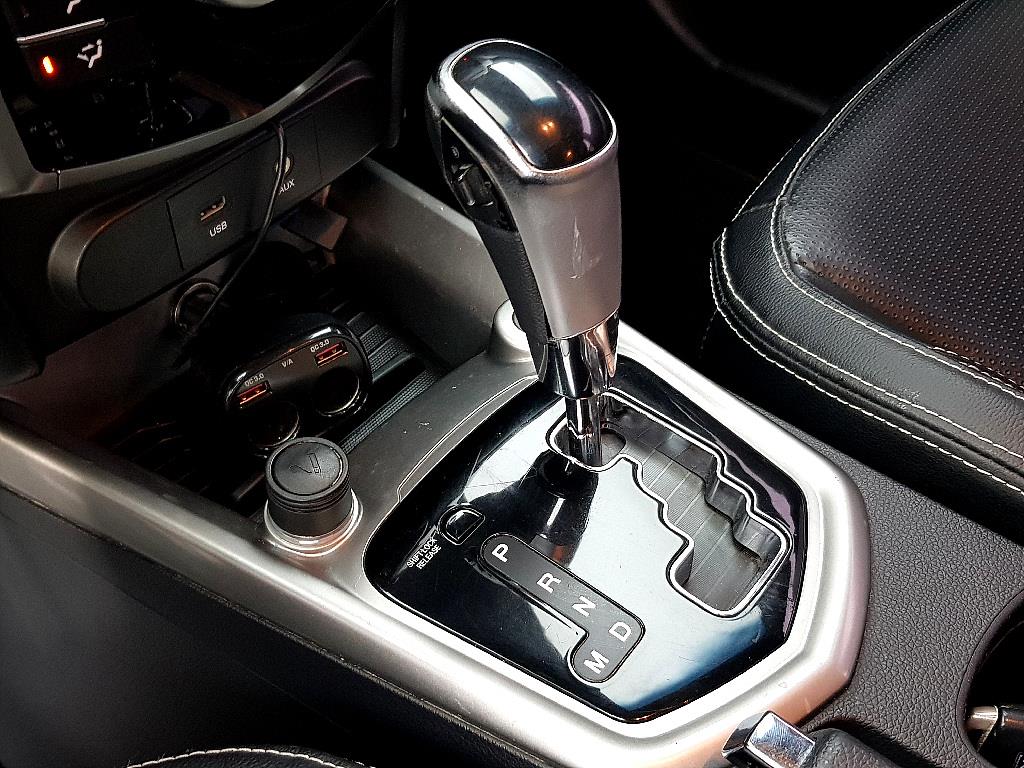 Ssangyong Tivoli 2015 Azul - Importación desde Corea - HF Imports Iquique - Foto 15