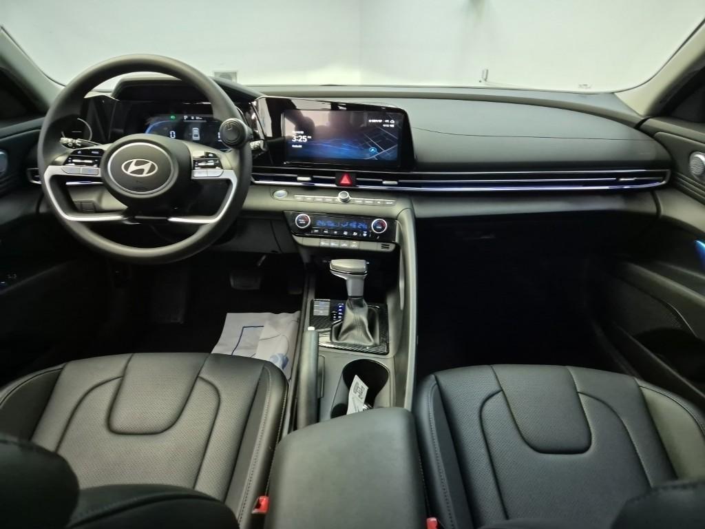 HYUNDAI Avante - Vista 7