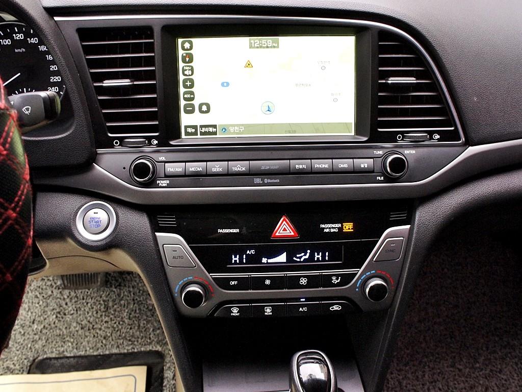 HYUNDAI Avante 2016 Negro - Importación desde Corea - HF Imports Iquique - Foto 10