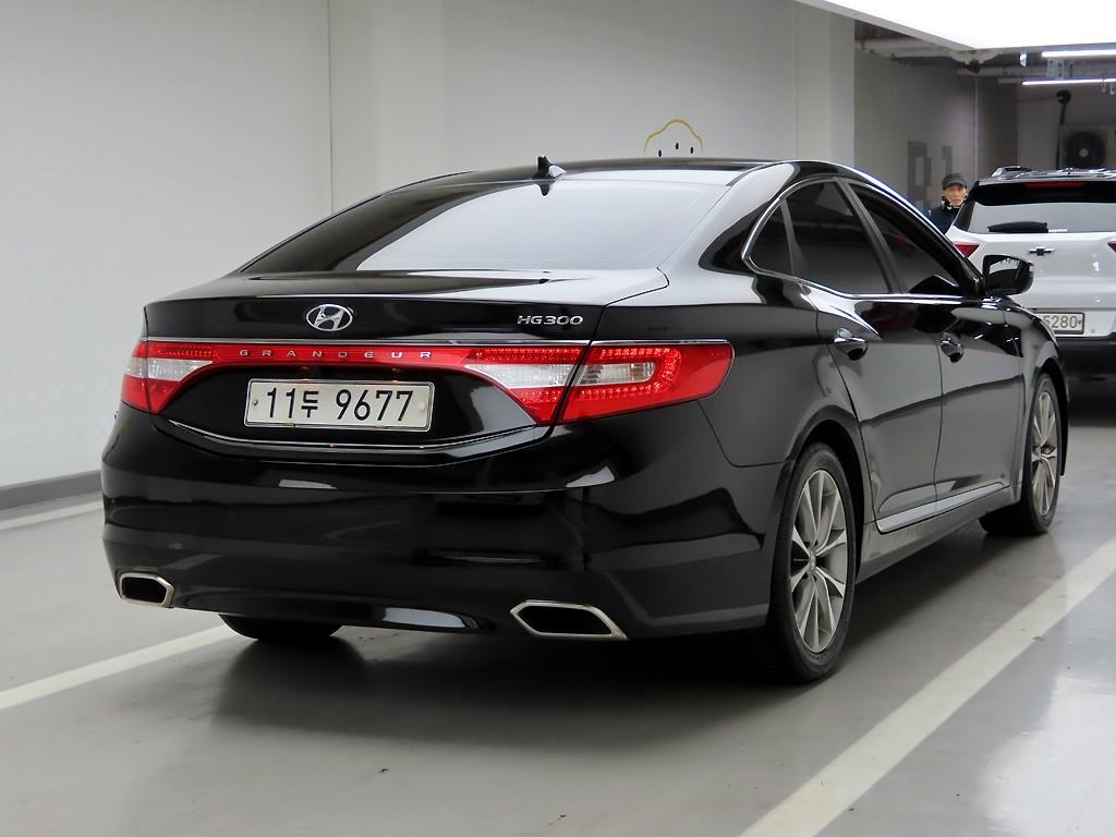 HYUNDAI Grandeur - Vista 4