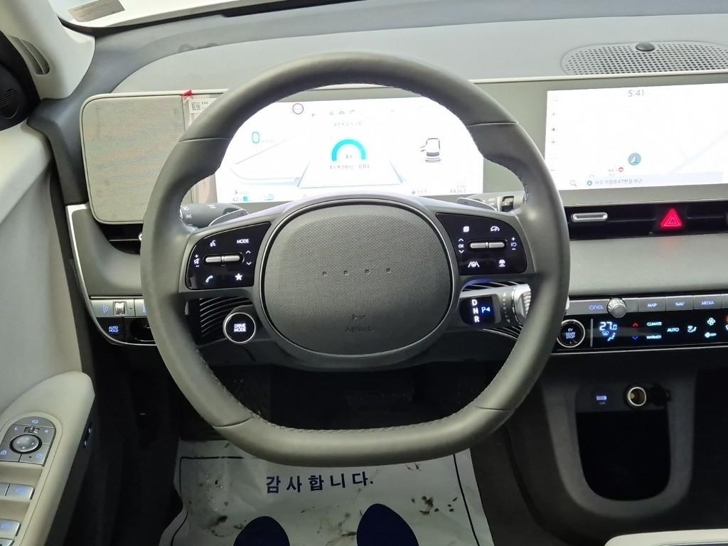 HYUNDAI Ioniq 5 - Vista 9