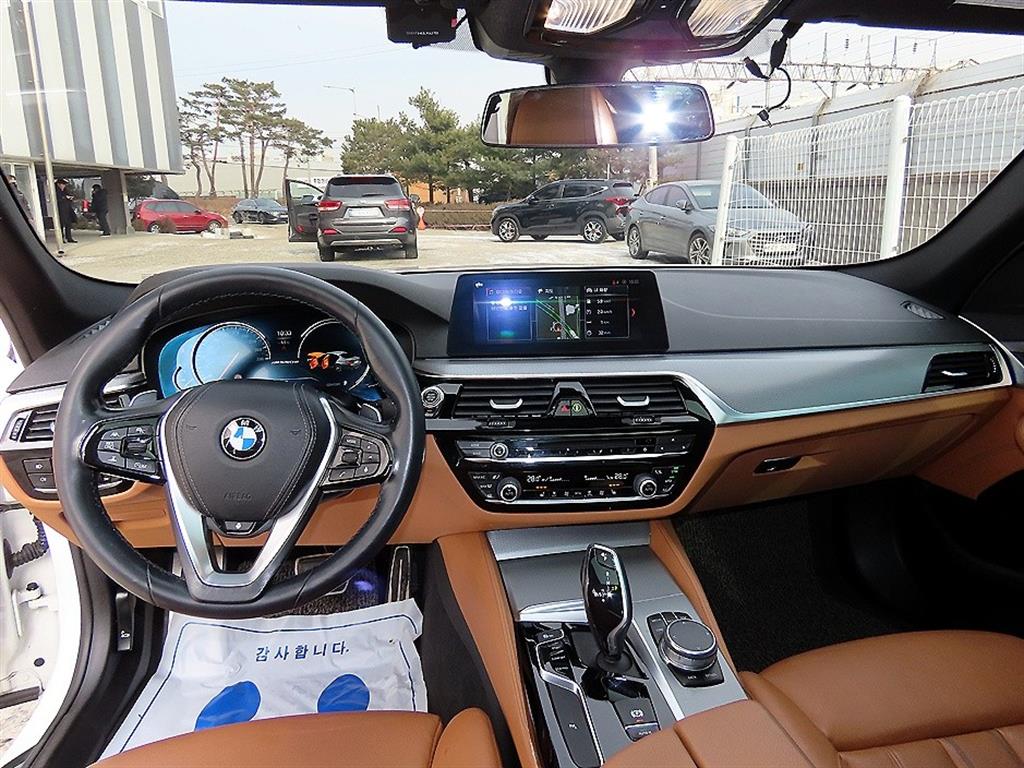 BMW 5 Series - Vista 7