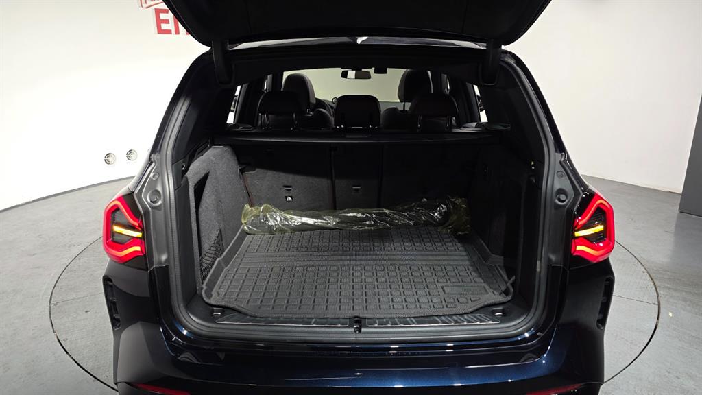 BMW iX3 2023 Negro - Importación desde Corea - HF Imports Iquique - Foto 20