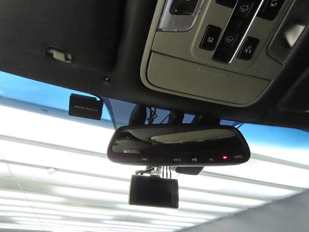 KIA Carnival - Vista 12