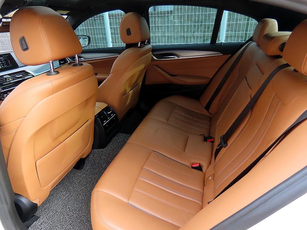 BMW 5 Series - Vista 6