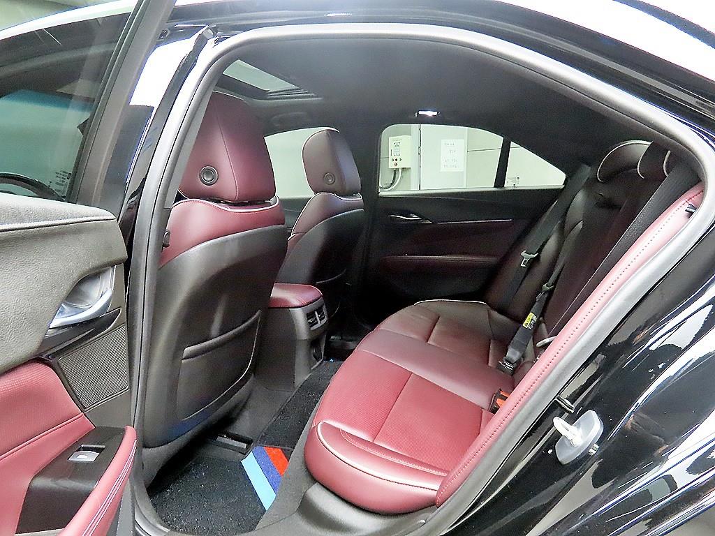 Cadillac CT4 - Vista 6