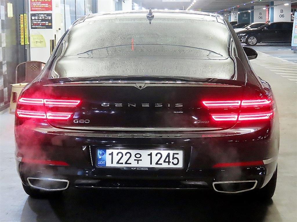 Genesis G80 - Vista 5