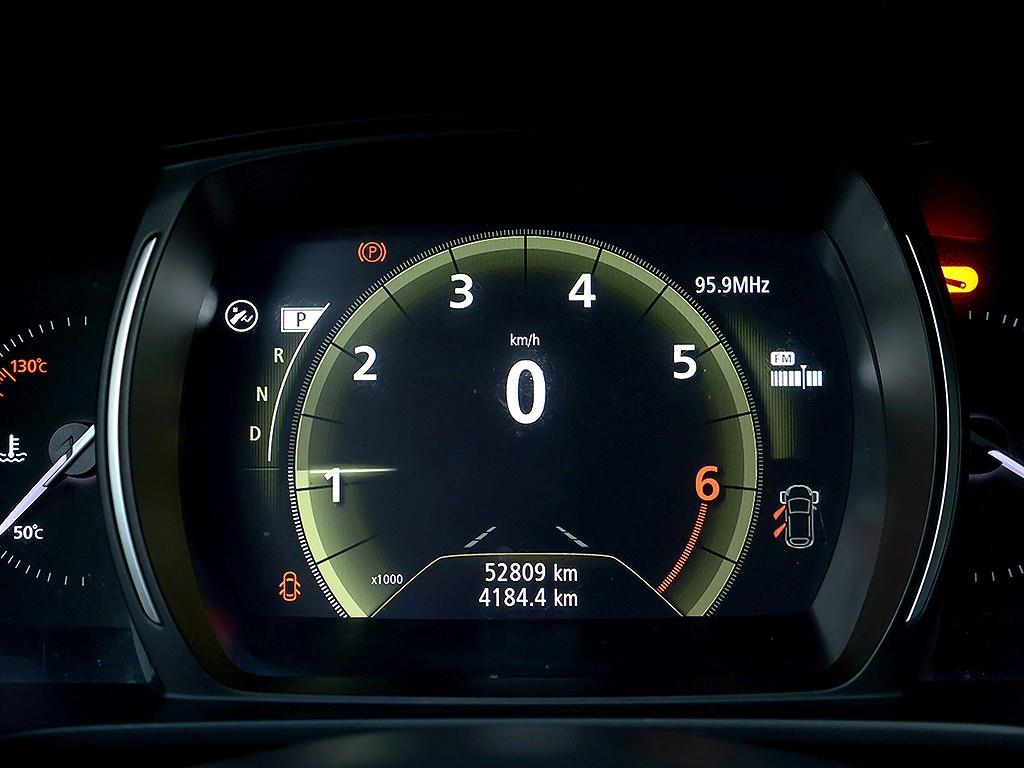 SAMSUNG QM6 - Vista 11