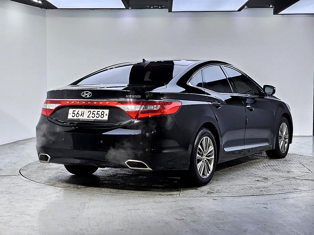 HYUNDAI Grandeur - Vista 4