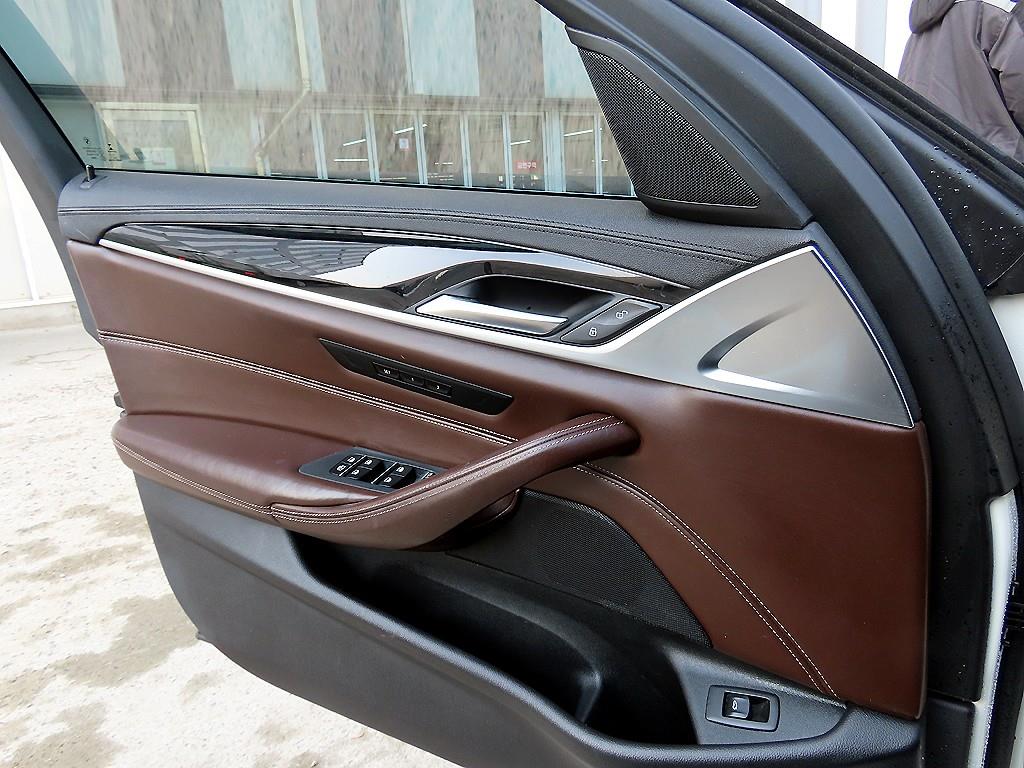 BMW 5 Series - Vista 12