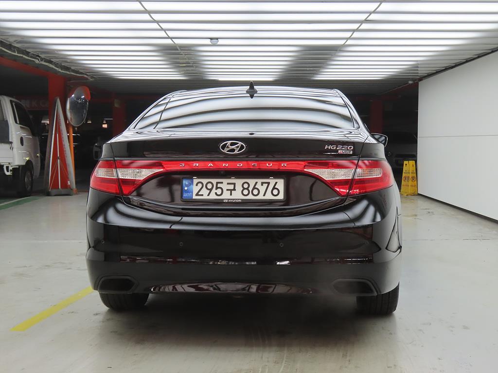 HYUNDAI Grandeur - Vista 3
