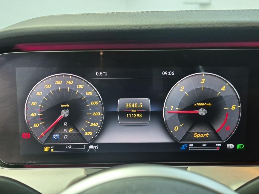 Mercedes Benz CLS Class - Vista 6