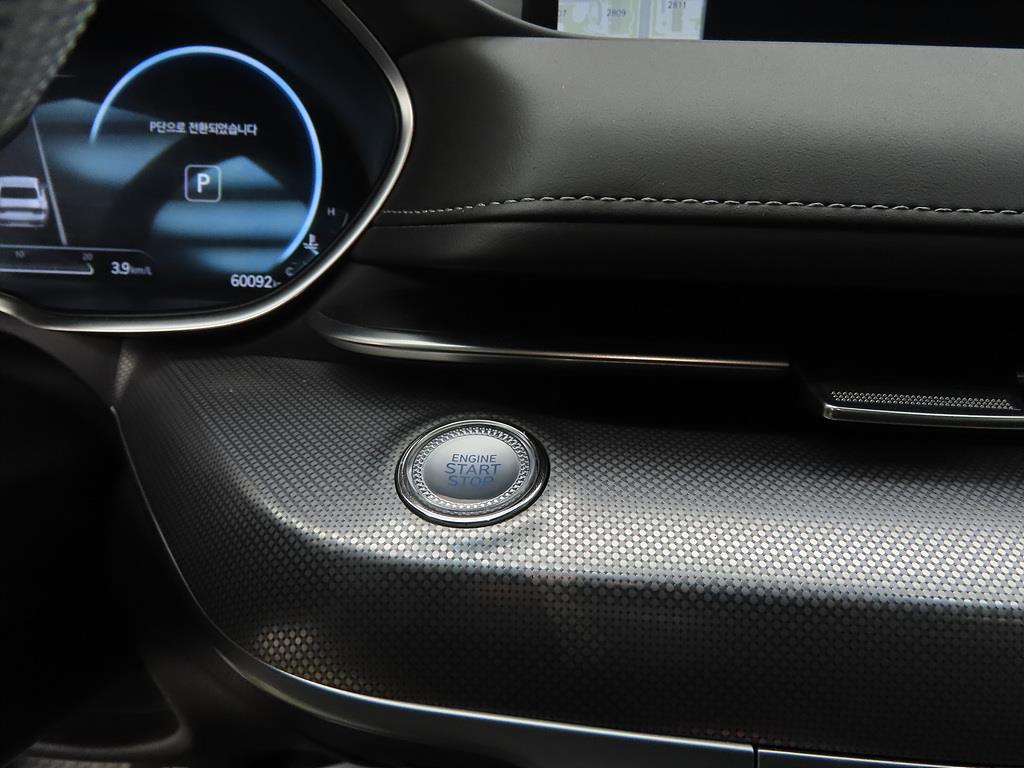 Genesis G80 - Vista 12