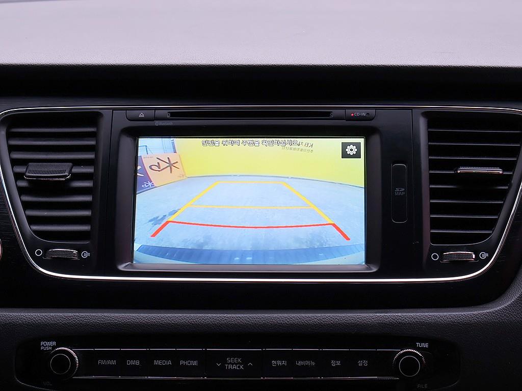 KIA Carnival 2016 Plateado - Importación desde Corea - HF Imports Iquique - Foto 10