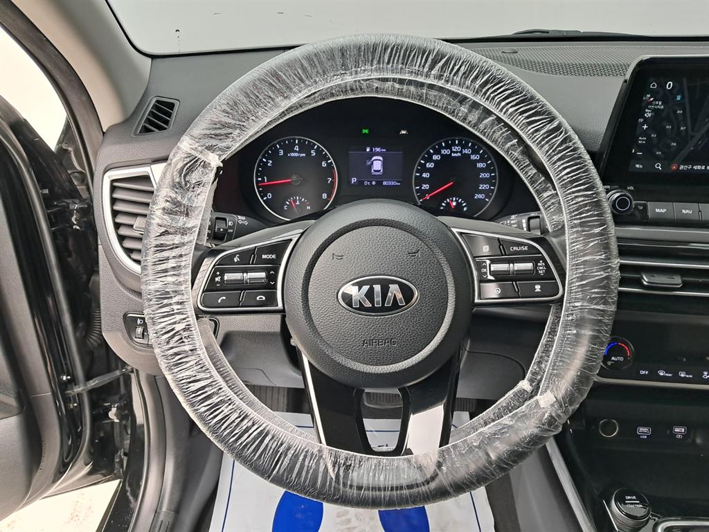 KIA Seltos - Vista 12