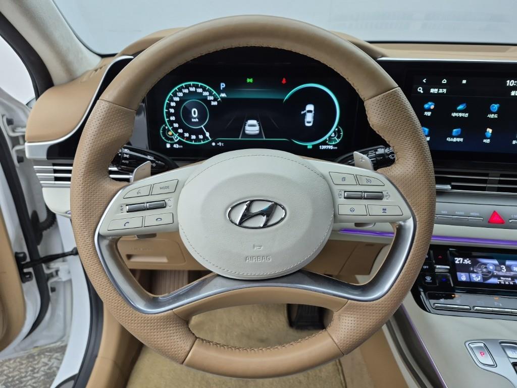 HYUNDAI Grandeur - Vista 8