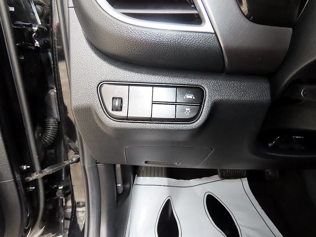 KIA Seltos - Vista 12