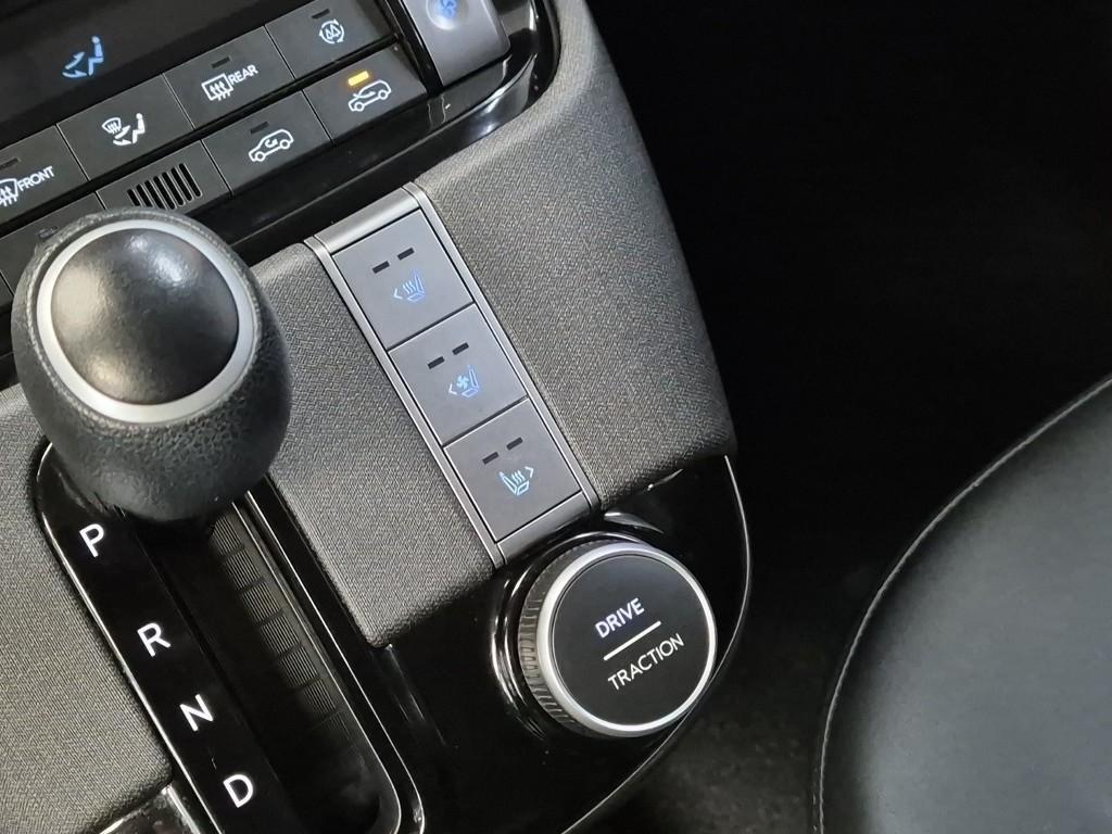 HYUNDAI Casper - Vista 9