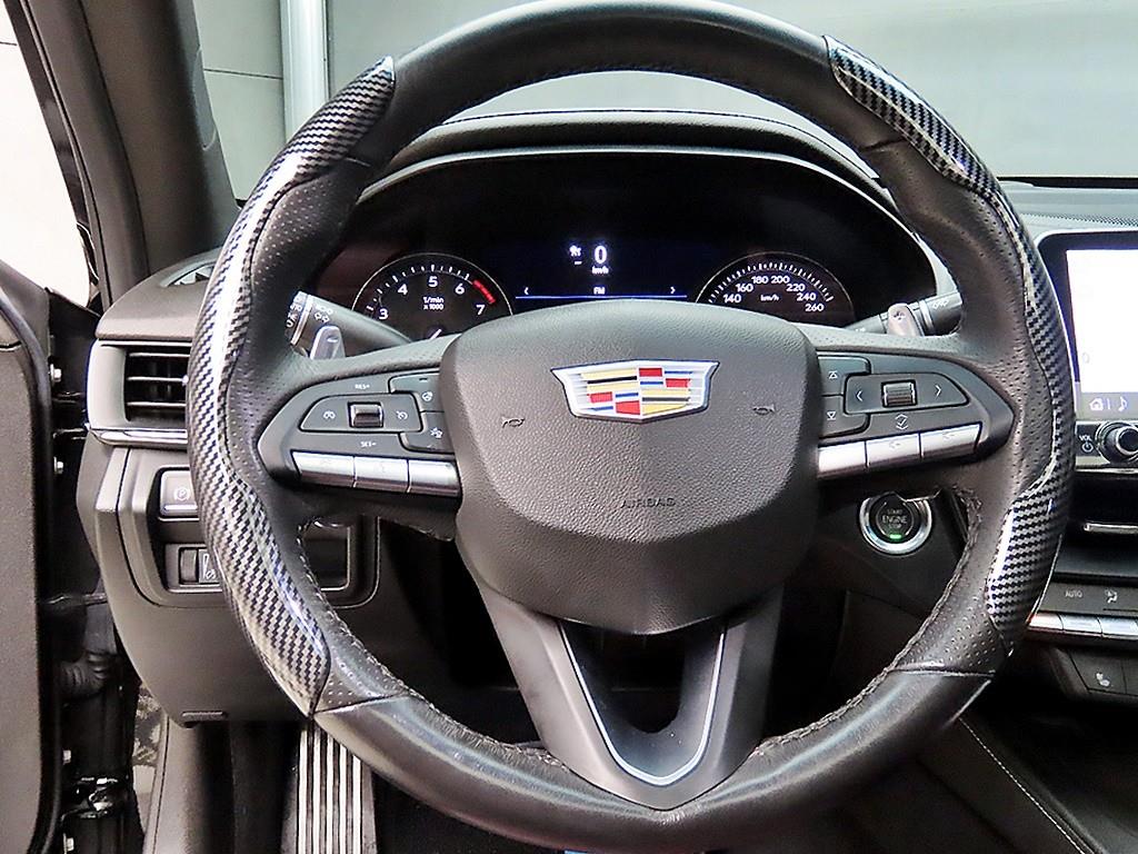 Cadillac CT4 - Vista 9