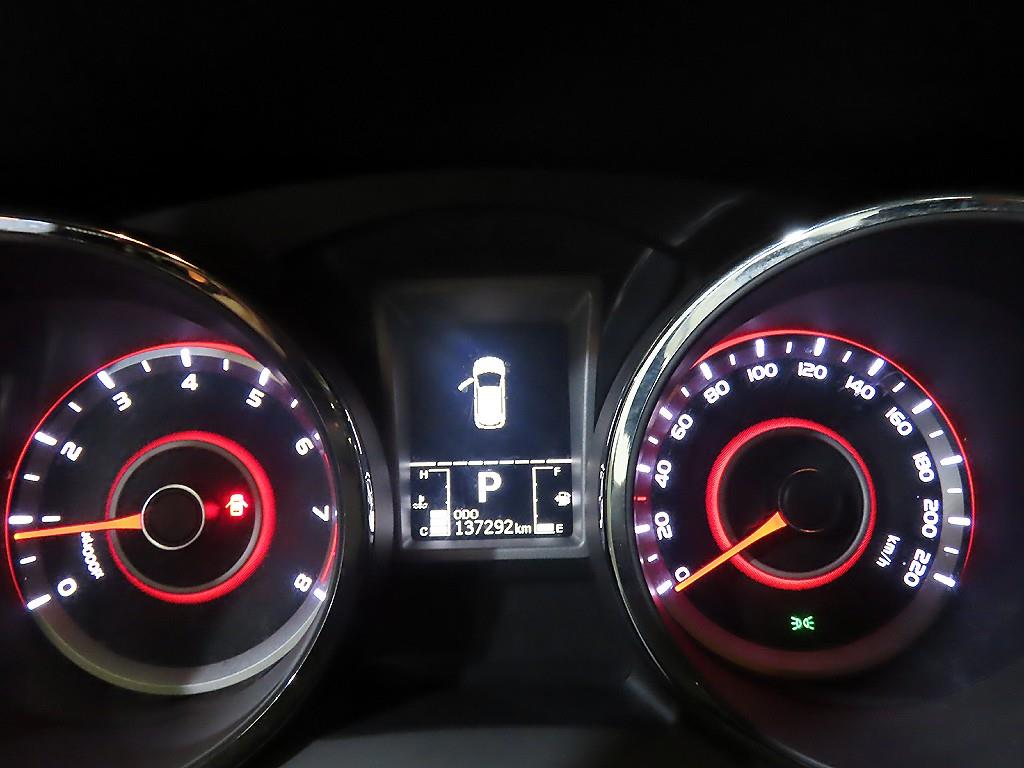 Ssangyong Tivoli - Vista 9