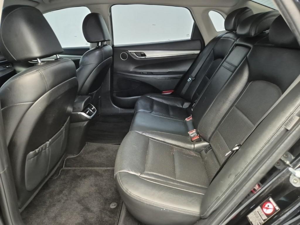 HYUNDAI Grandeur - Vista 12