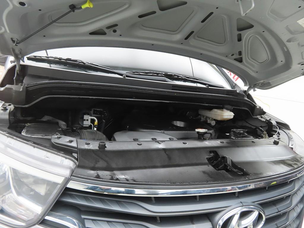 HYUNDAI Starex 2019 Gris - Importación desde Corea - HF Imports Iquique - Foto 19