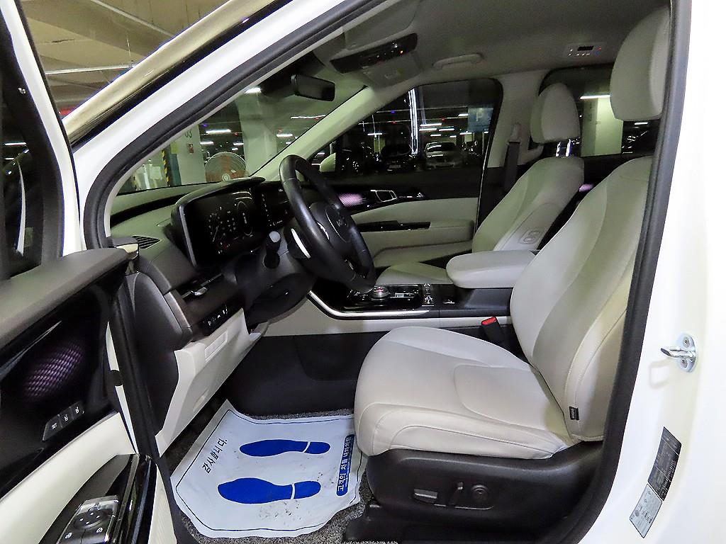 KIA Carnival - Vista 6