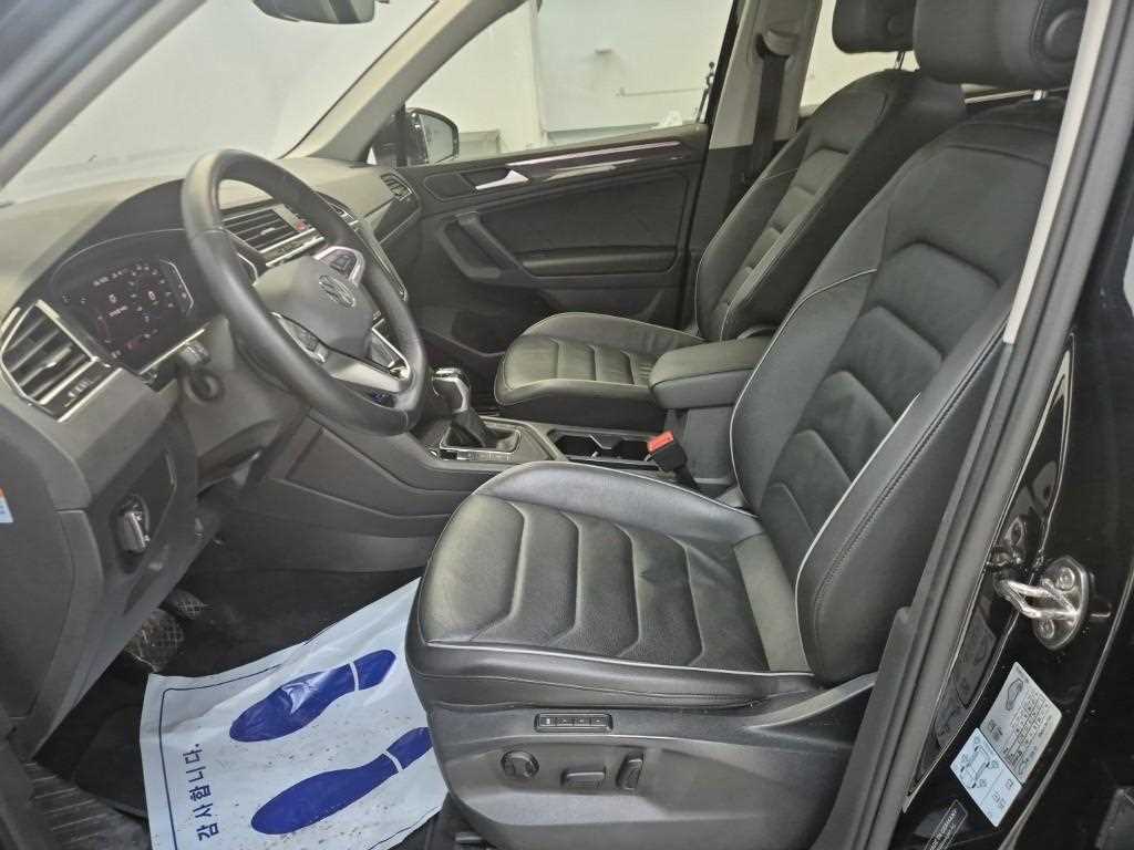 Volkswagen Tiguan - Vista 11