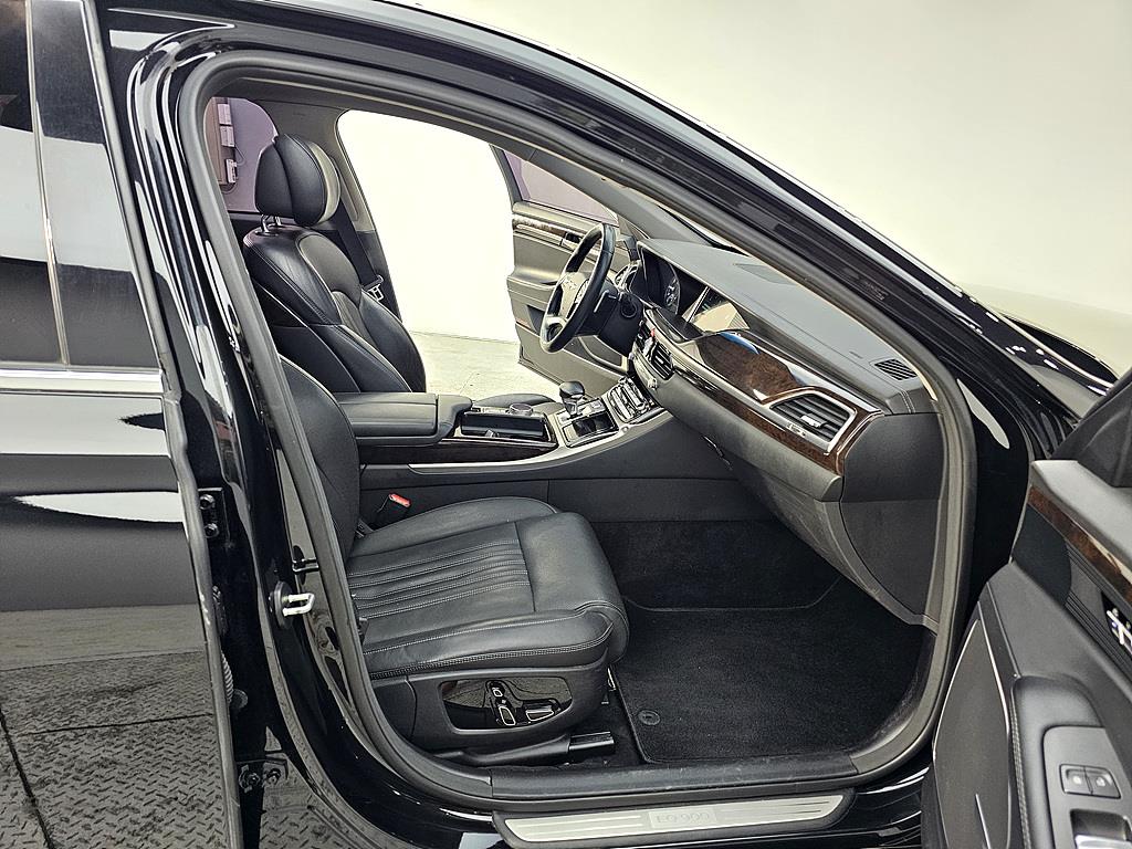 Genesis EQ900 - Vista 11