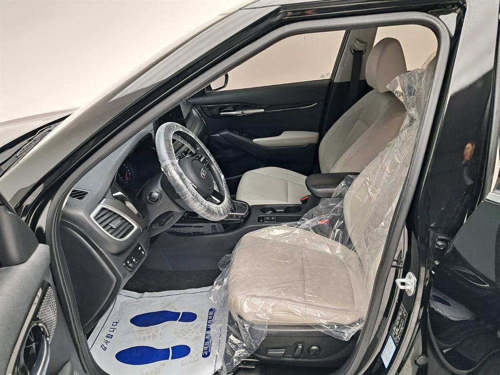 KIA Seltos 2021 Negro - Importación desde Corea - HF Imports Iquique - Foto 11