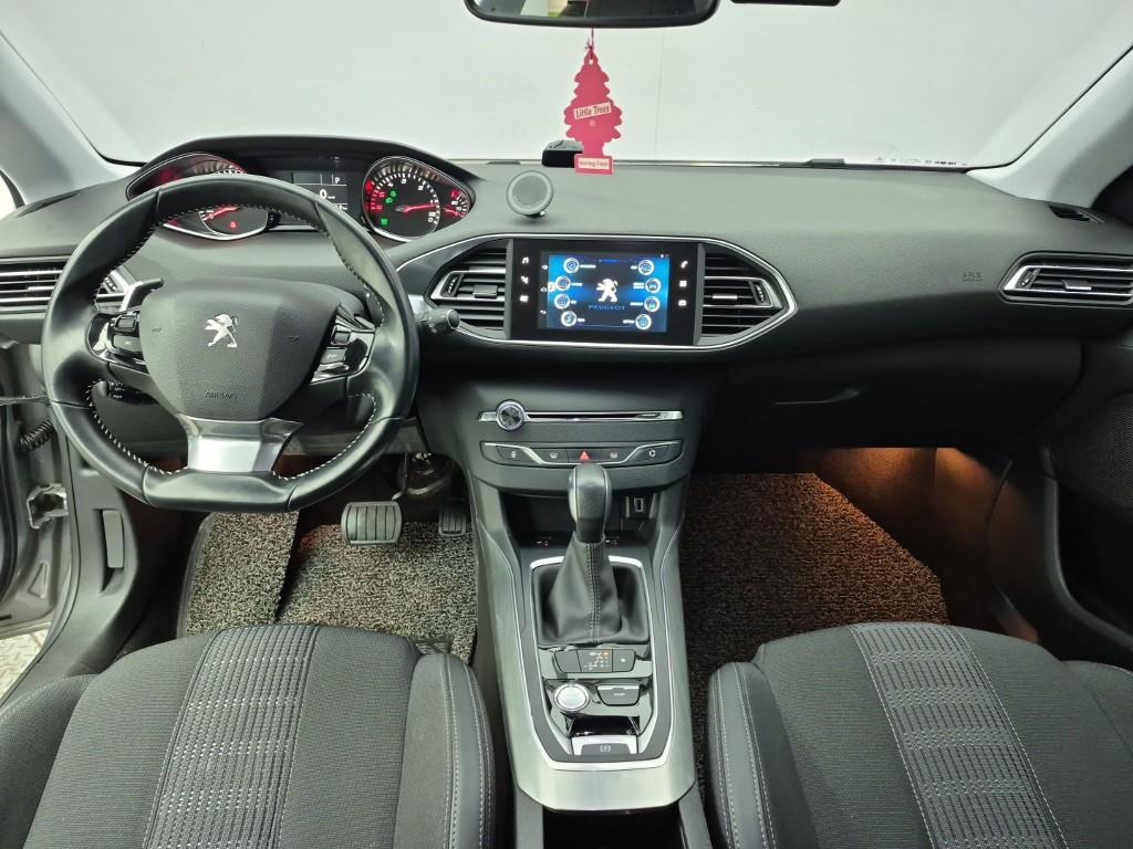 Peugeot 308 - Vista 5