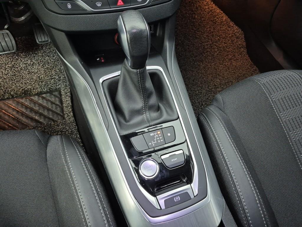 Peugeot 308 - Vista 8