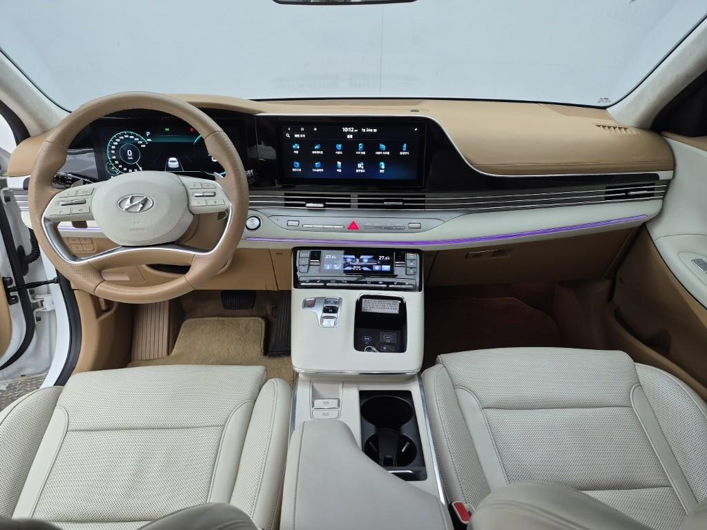 HYUNDAI Grandeur - Vista 5