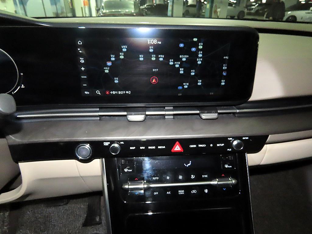 KIA Carnival - Vista 11