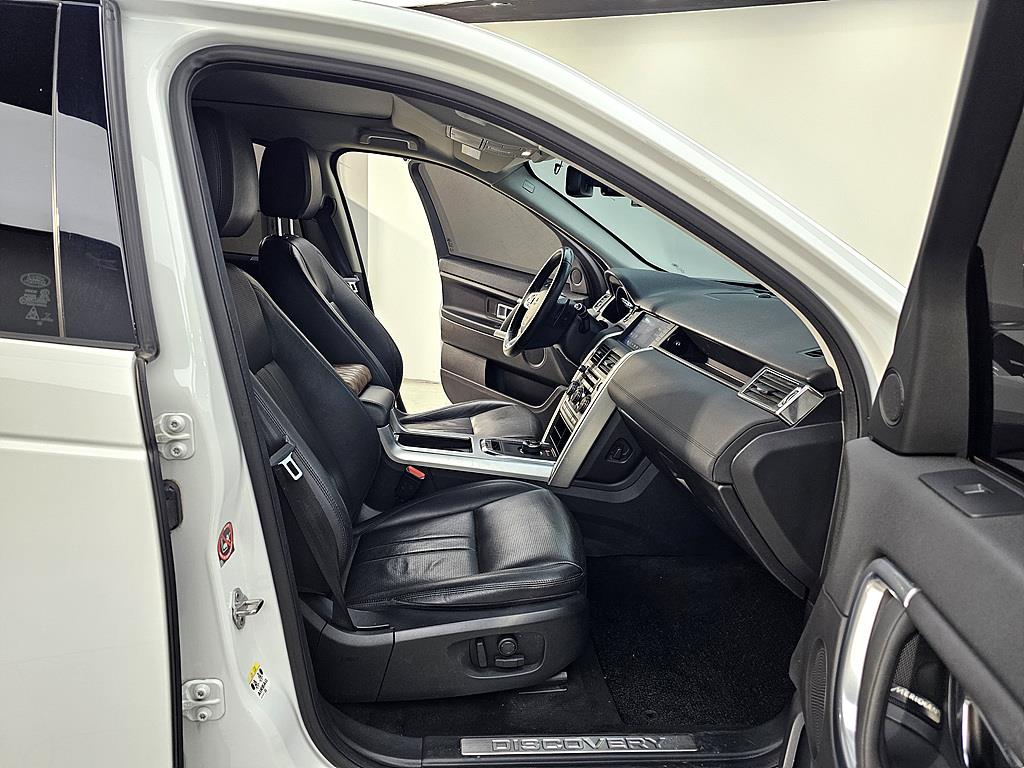 Land Rover Discovery Sports - Vista 11