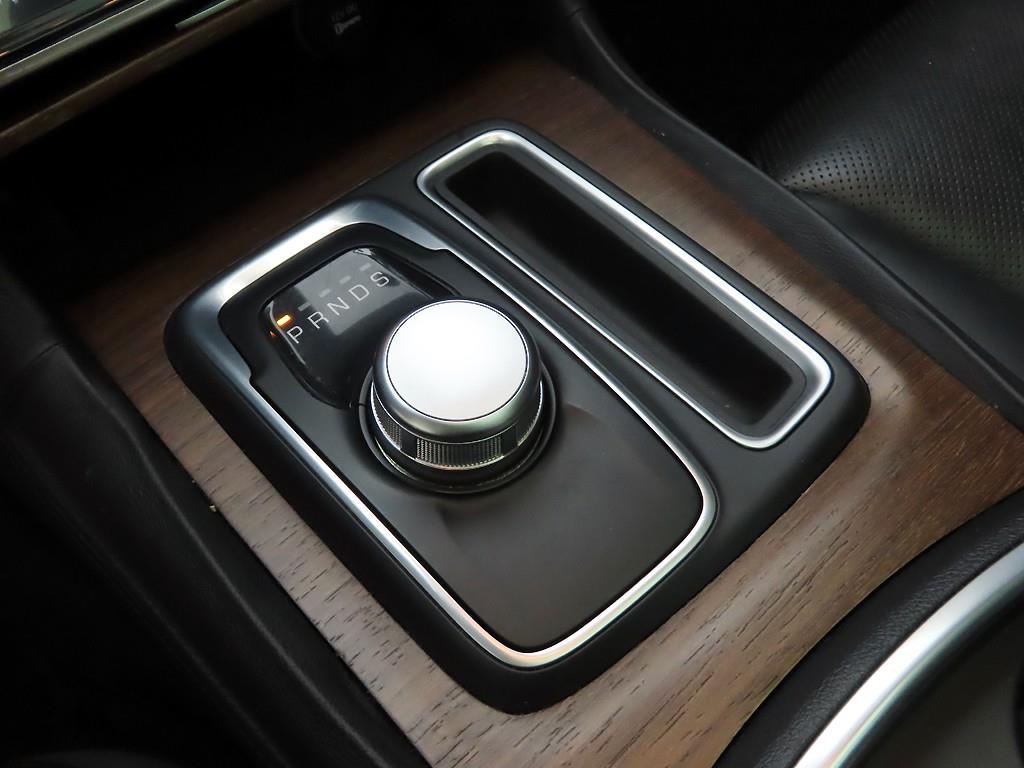 Chrysler 300C - Vista 10