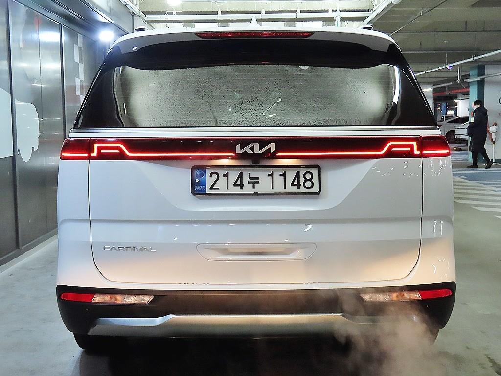KIA Carnival - Vista 5