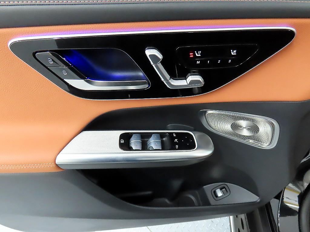 Mercedes Benz GLC Class - Vista 11