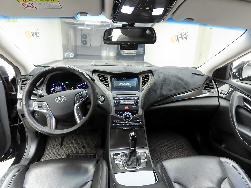 HYUNDAI Grandeur - Vista 7