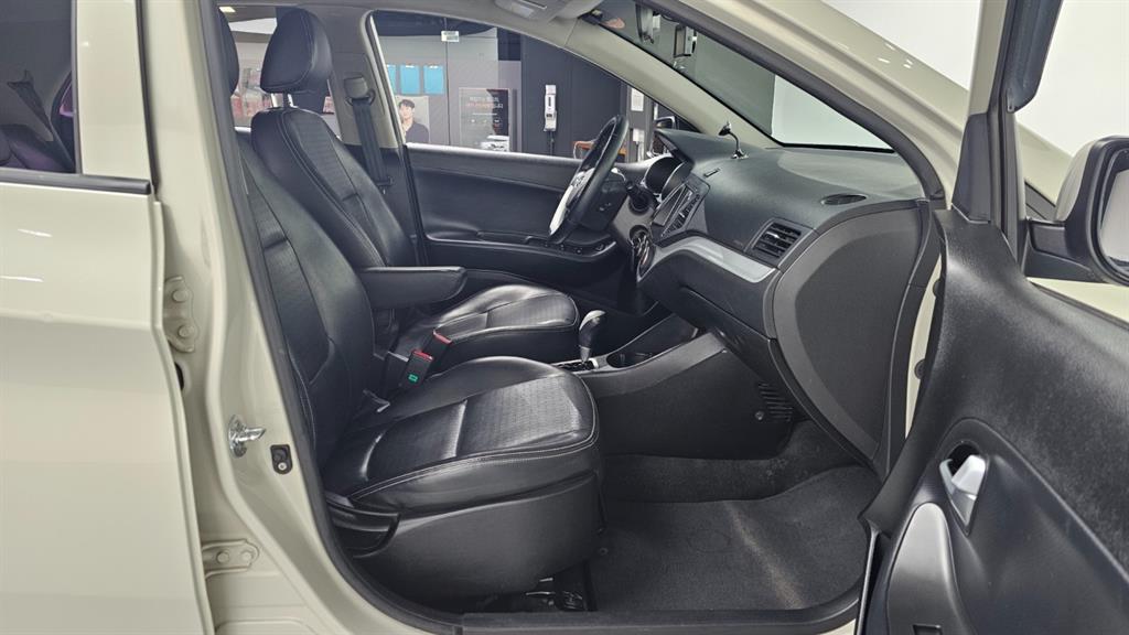 KIA Morning - Vista 11