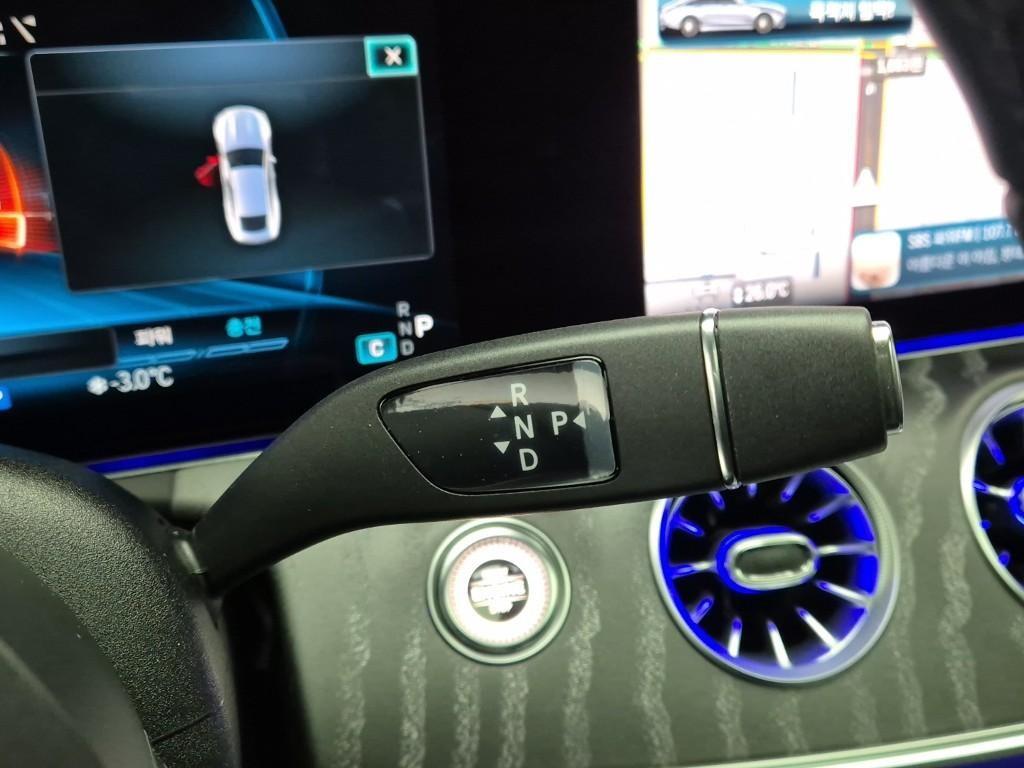 Mercedes Benz AMG GT - Vista 8