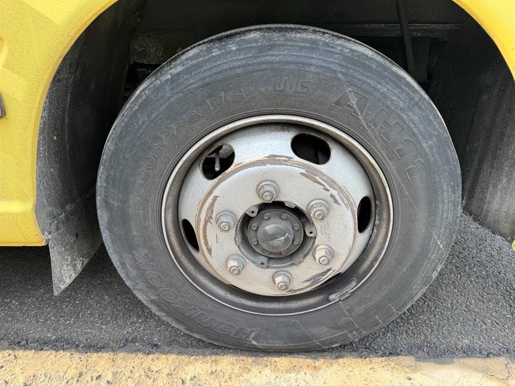 medium and large bus Hyundai bus 2015 Amarillo - Importación desde Corea - HF Imports Iquique - Foto 13