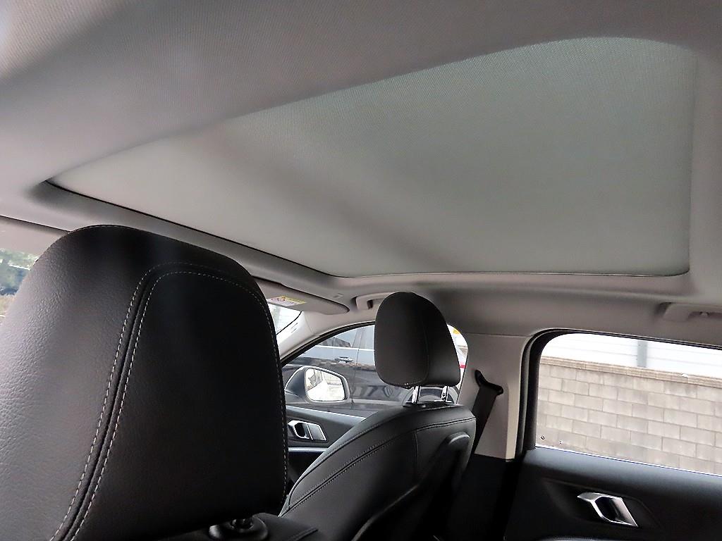 BMW 1 series 2022 Blanco - Importación desde Corea - HF Imports Iquique - Foto 17