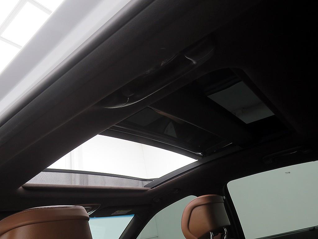 Genesis G80 - Vista 9