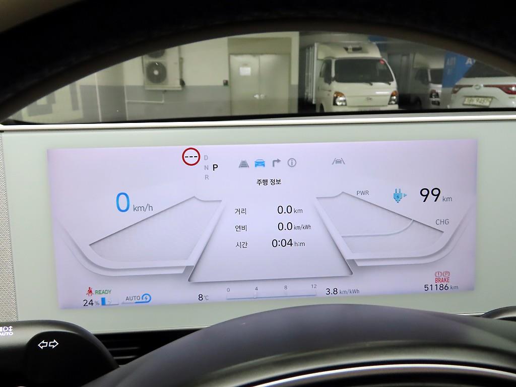 HYUNDAI Ioniq 5 - Vista 5