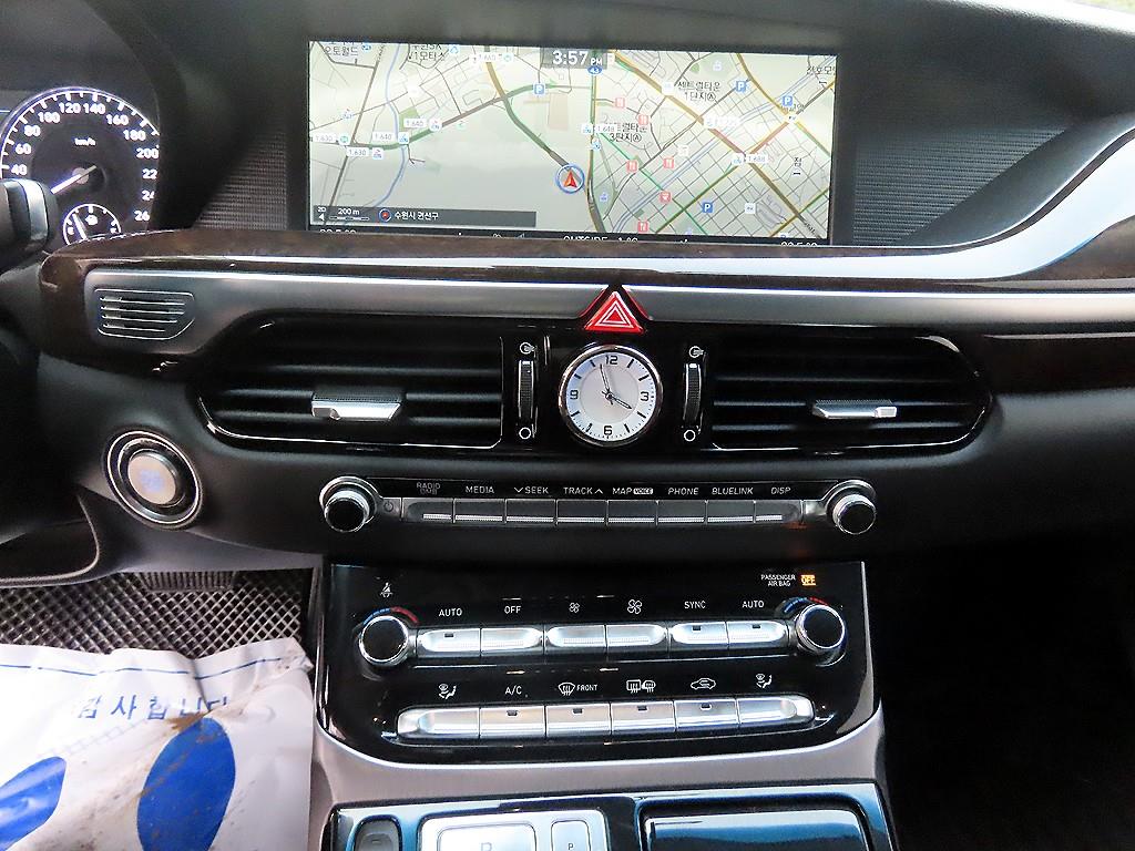 Genesis EQ900 - Vista 12